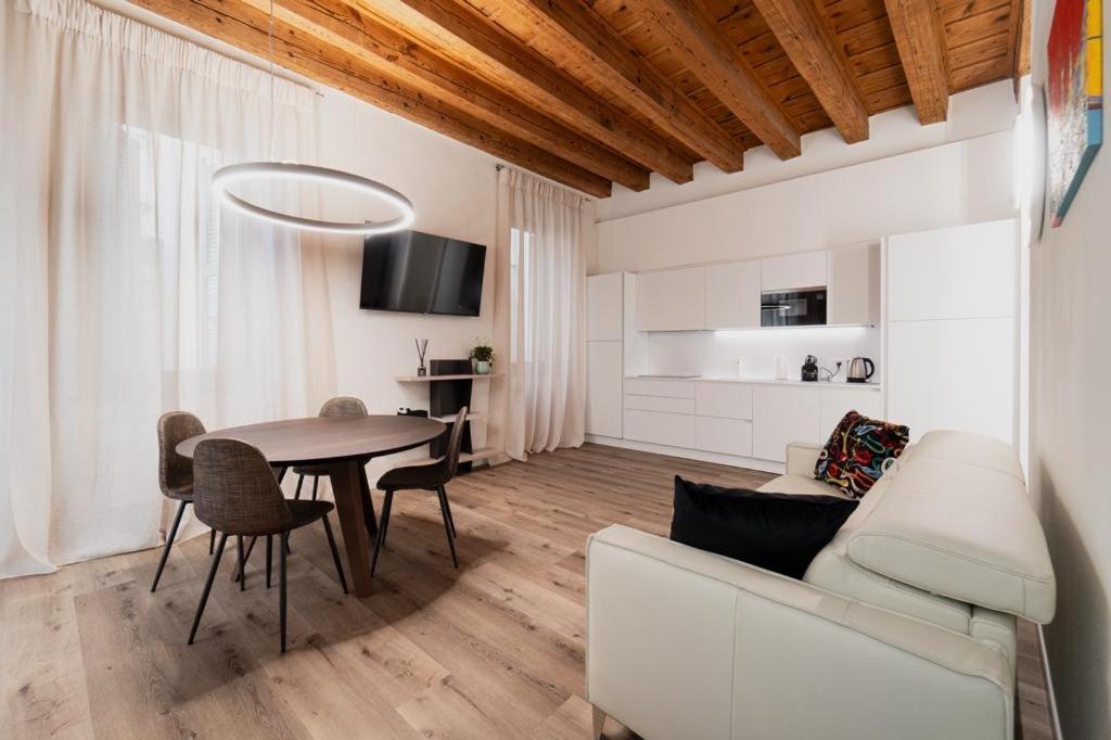 Flores Home Verona Dış mekan fotoğraf