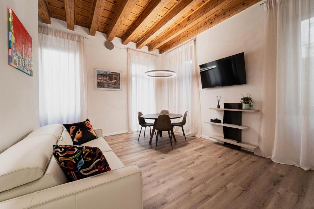 Flores Home Verona Dış mekan fotoğraf